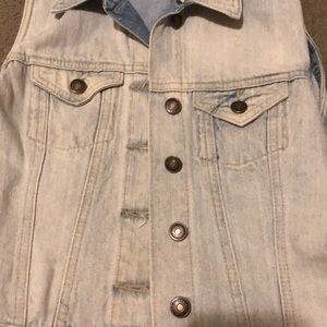 Jean vest